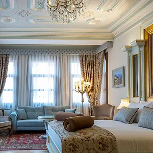 Hotel Ortakoey, Istanboel