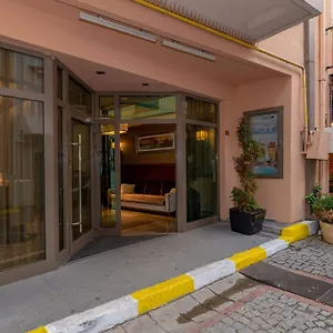 Hotel Feri, Istanboel